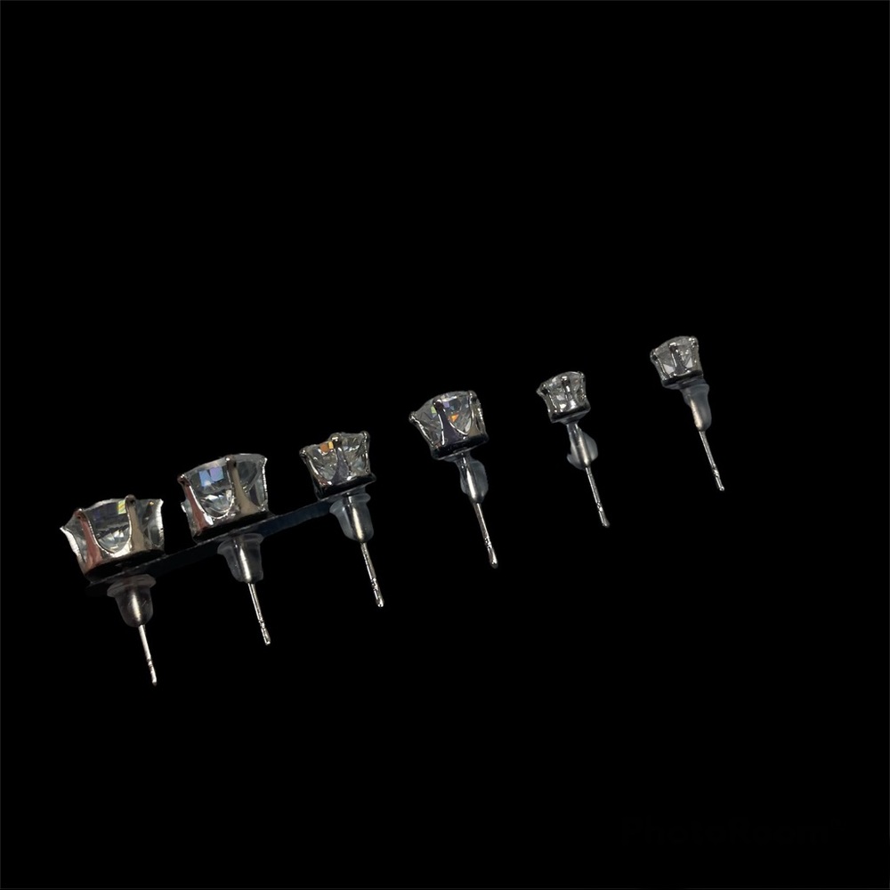 HP 🌿 3 Pair Multi-size Faux Diamond Stud Earrings Unisex Clear Cubic Zirconium - Picture 10 of 12